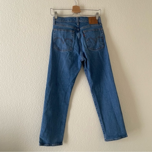 Levi’s Premium Wedgie Straight crop Jeans - Picture 6 of 7
